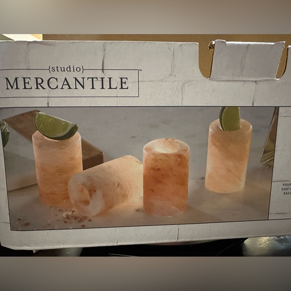 Salt Shot Glass Set‎ - crafted from Himalayan Salt - 4 shot glasses